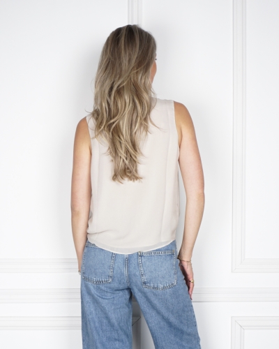 MOUWLOZE TOP MET PLOOIKRAAG BEIGE