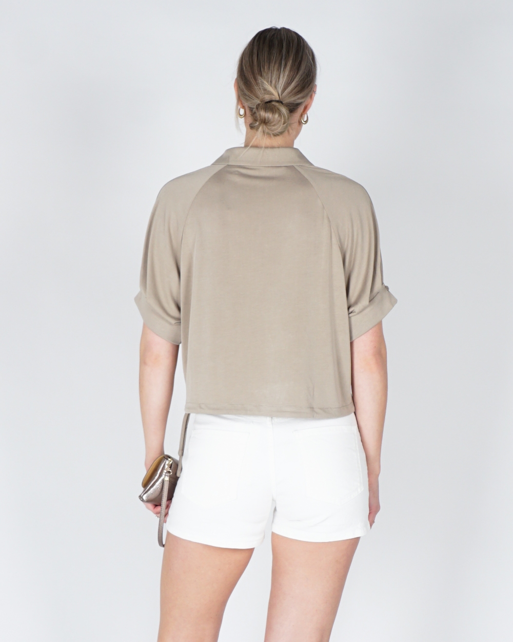 JERSEY TOP MET PLOOIMOUWEN BEIGE