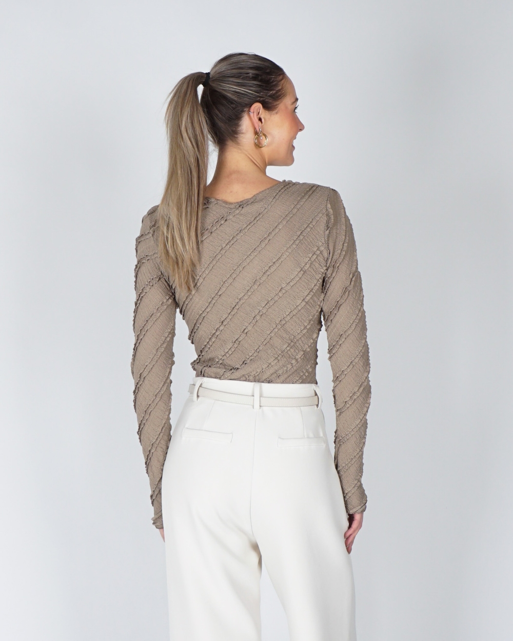 RUFFLE BODY TAUPE