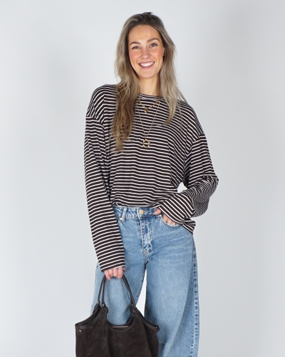 LONGSLEEVE MET DUNNE STREEP BRUIN/WIT
