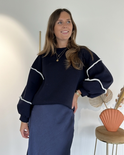 SWEATER FLEUR DONKERBLAUW