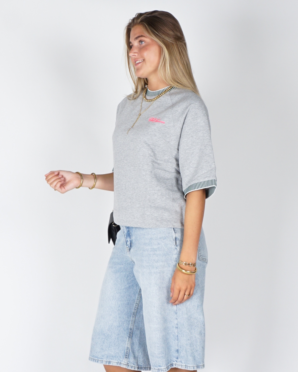 SWEATER MET KORTE MOUWEN CLUB AMOUR GRIJS