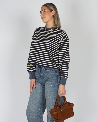 Studio Amaya 264-ST56 WORHT IT SWEATER
