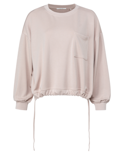 SWEATER MET ZAK EN TREKKOORD 