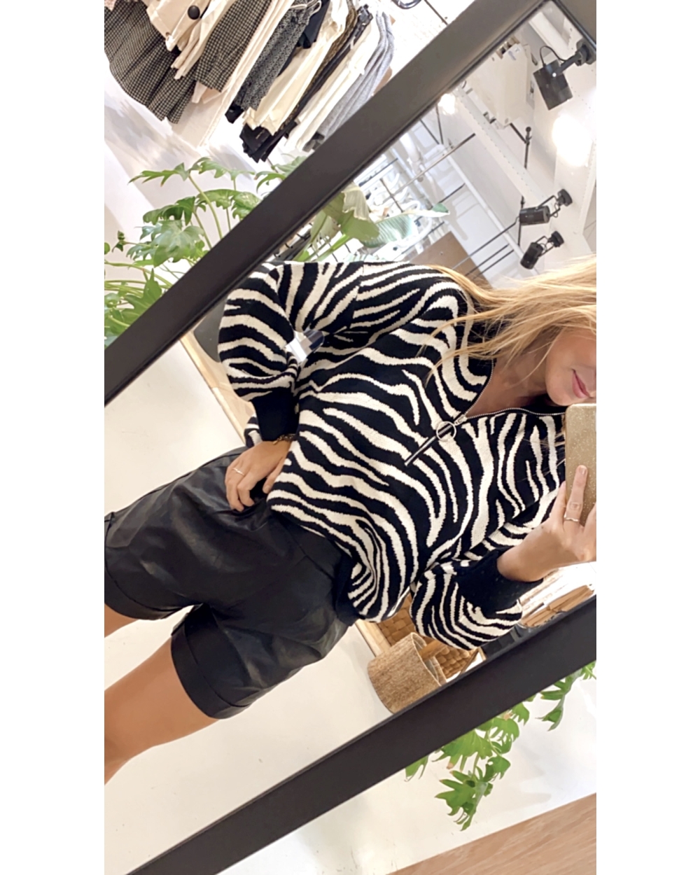 ZEBRA SWEATER