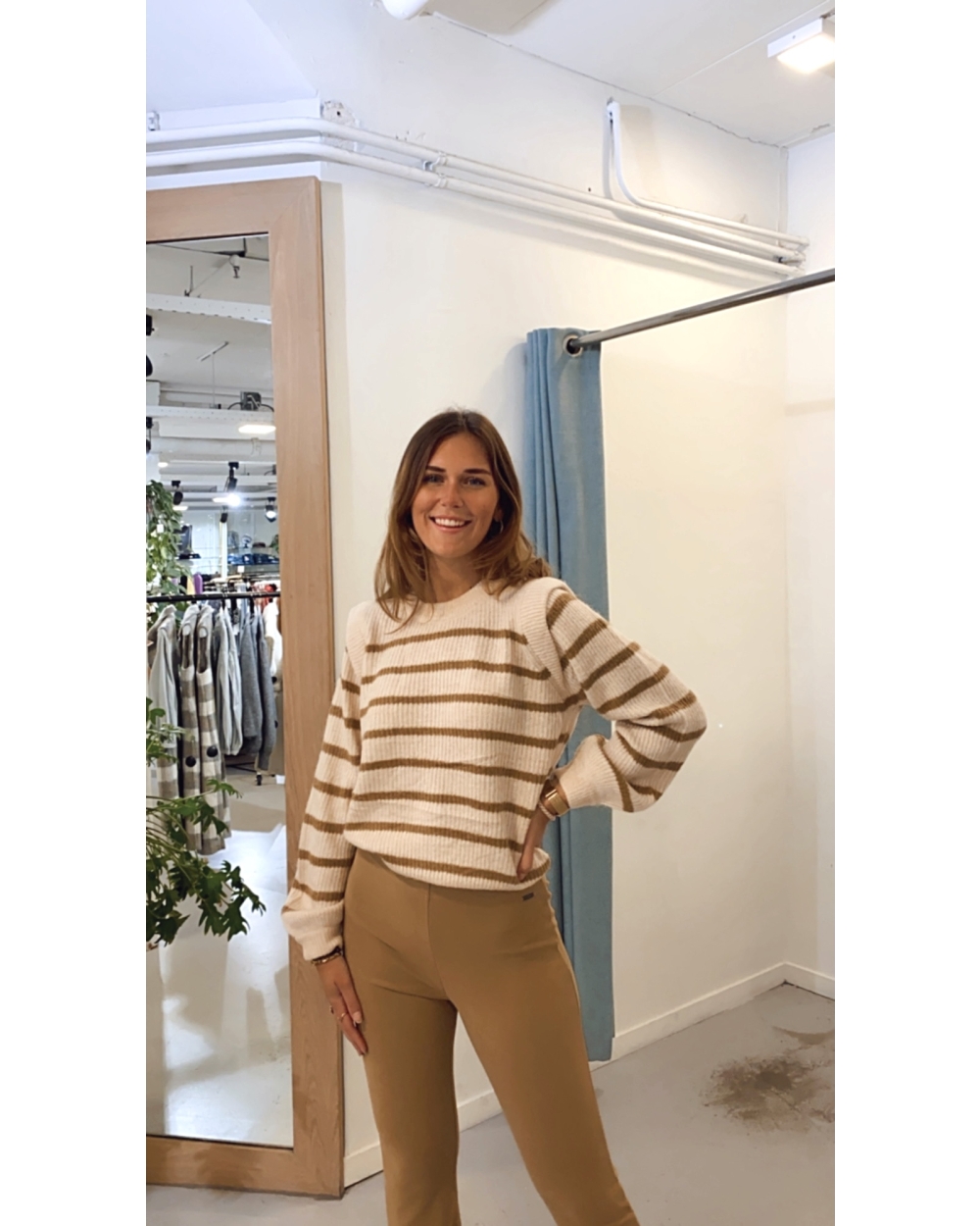 TRUI BRITT BEIGE