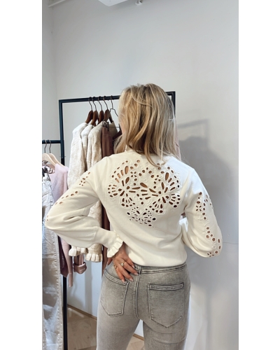 YAYA TRUI MET LASER CUT BORDUURSEL