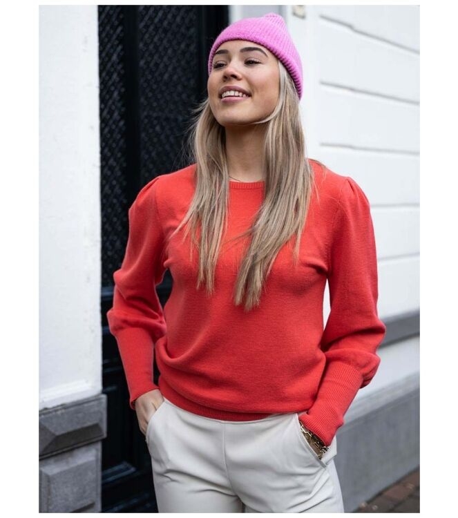 GOSSIP TRUI HANNA ORANJE