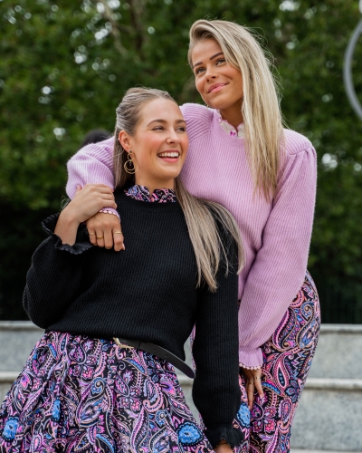 TRUI MET RUFFLE MOUW LILA