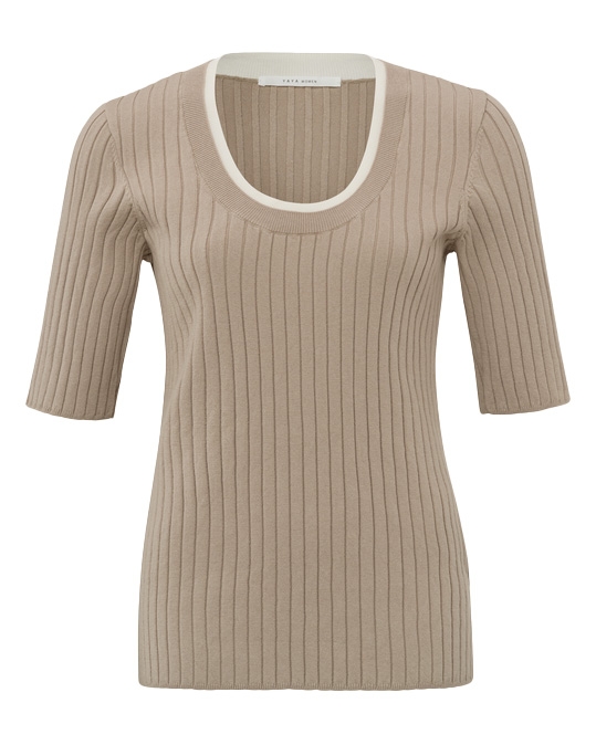 GERIBDE TOP MET RONDE HALS BEIGE