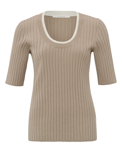 GERIBDE TOP MET RONDE HALS BEIGE