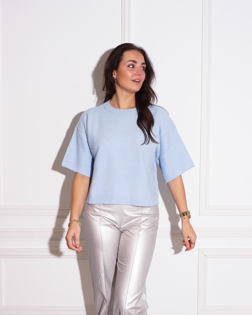 TOP MET RIB MOUW BLAUW