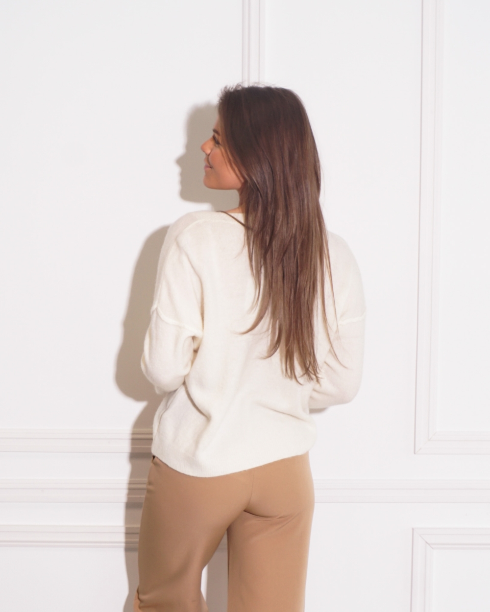 BASIC KNIT V-HALS ECRU