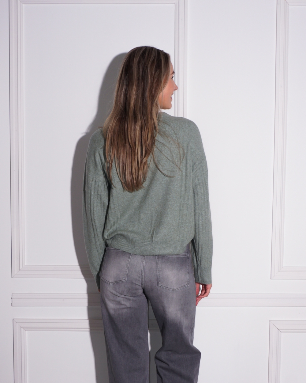 TRUI MET RIBDETAIL GROEN