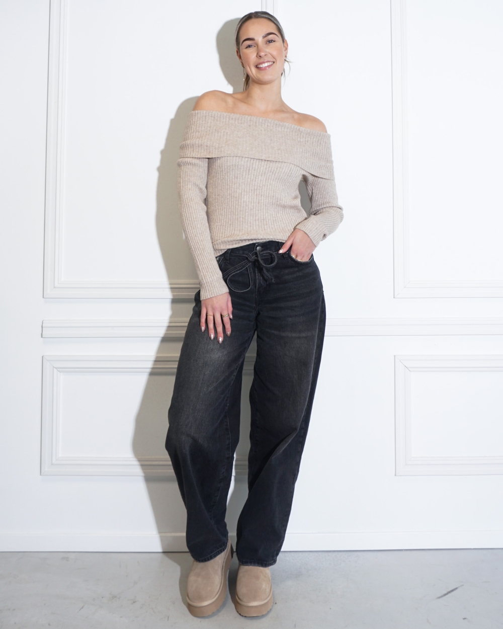 TRUI KATIA OFFSHOULDER BEIGE