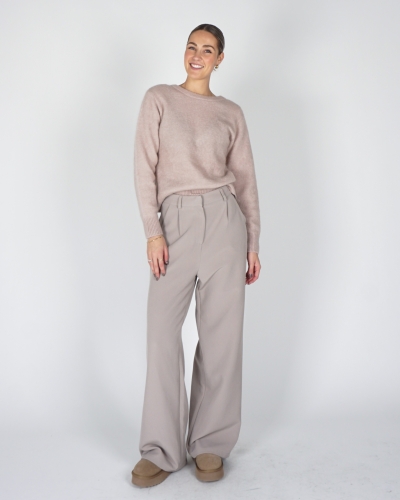TRUI MET V-BACK ROZE