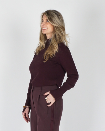 TRUI MET CUT-OUT HALS AUBERGINE