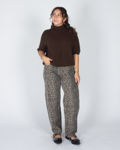 KNITTED BASIC BRUIN