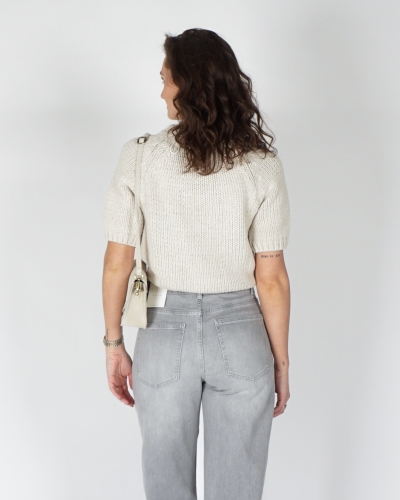 GROFGEBREIDE TRUI MET KORTE MOUWEN BEIGE