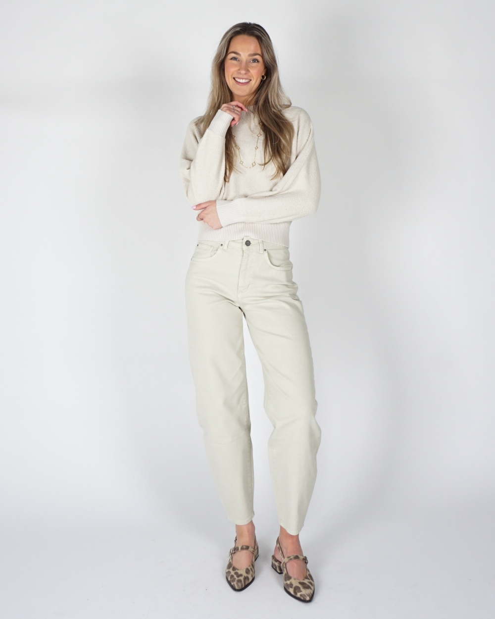 BOUCLÉ TRUI MET VLEERMUISMOUWEN BEIGE