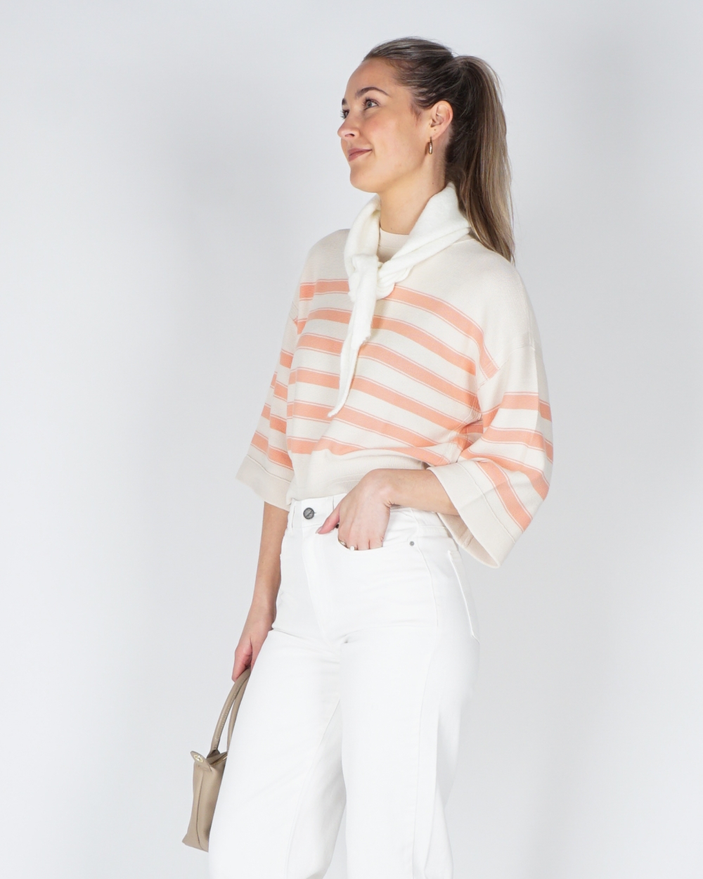 GEBREIDE SWEATER MET STREPEN ECRU/PEACH