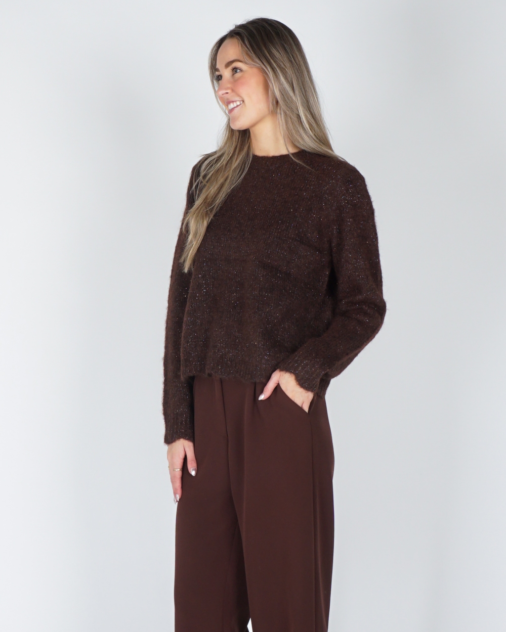 TRUI LUREX MET KNOPEN BRUIN