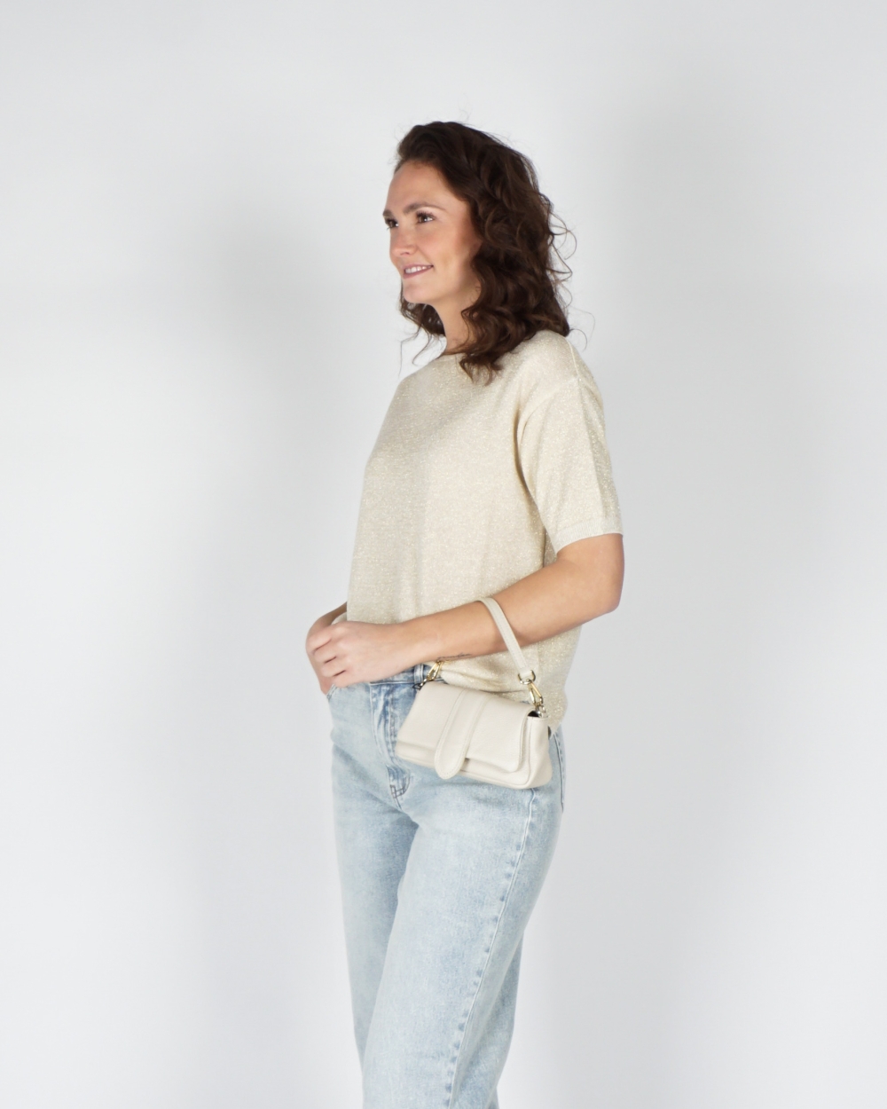 KORTE MOUWEN TOP MET LUREX BEIGE
