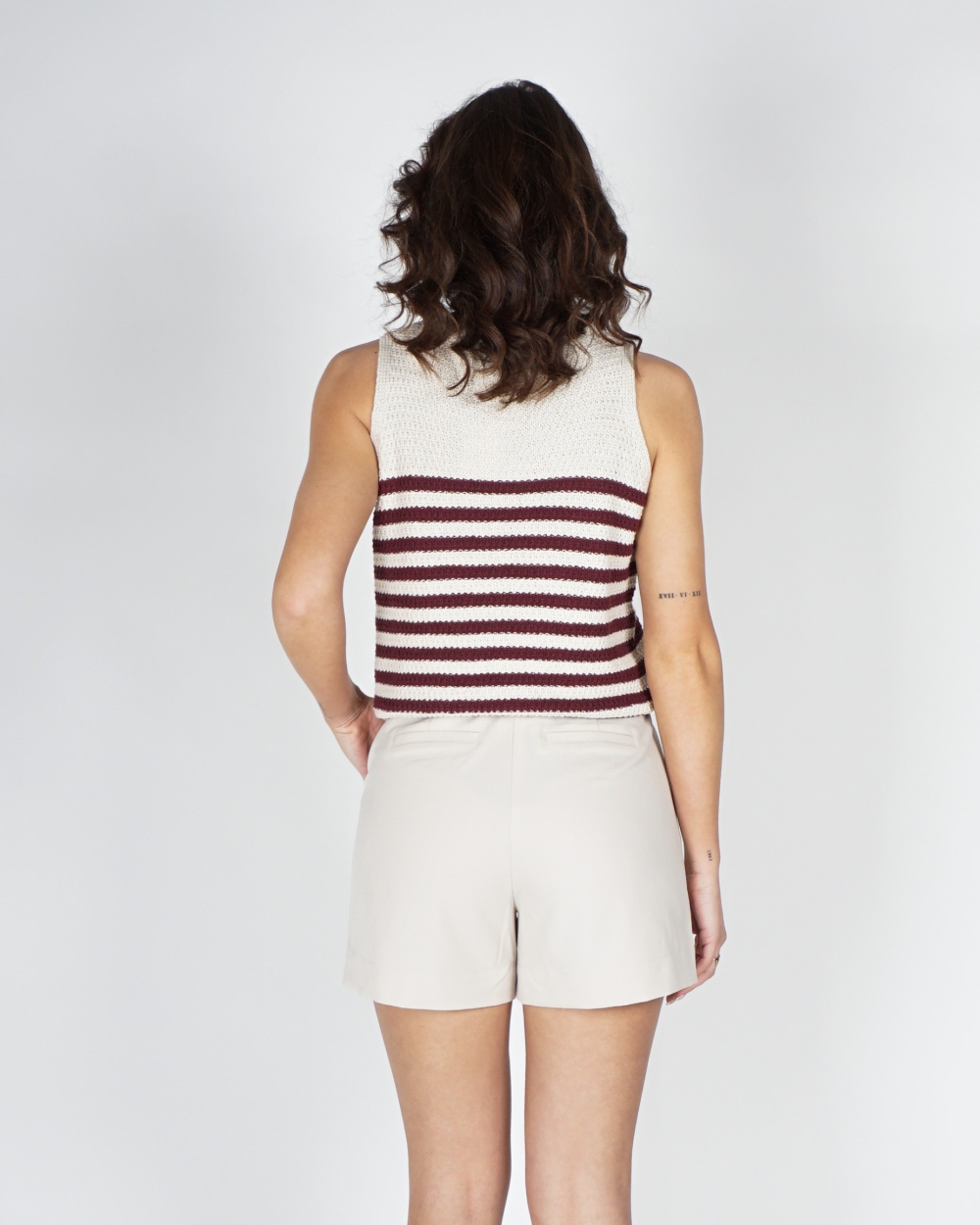 GEBREIDE SPENCER MET STREPEN ECRU ROOD