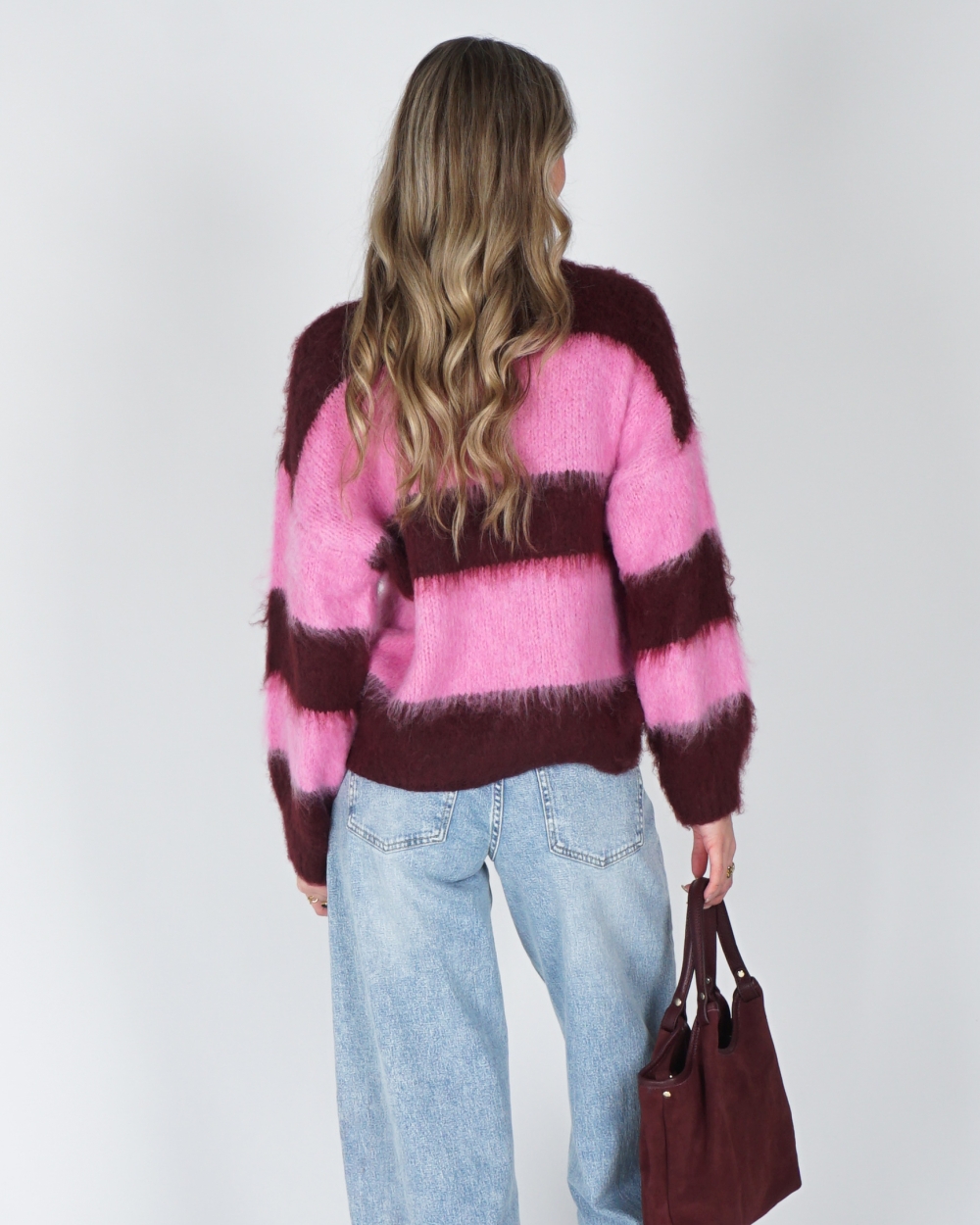 FLUFFY GESTREEPTE TRUI BORDEAUX/ROZE