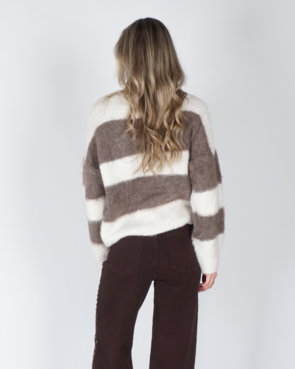 FLUFFY GESTREEPTE TRUI ECRU/TAUPE