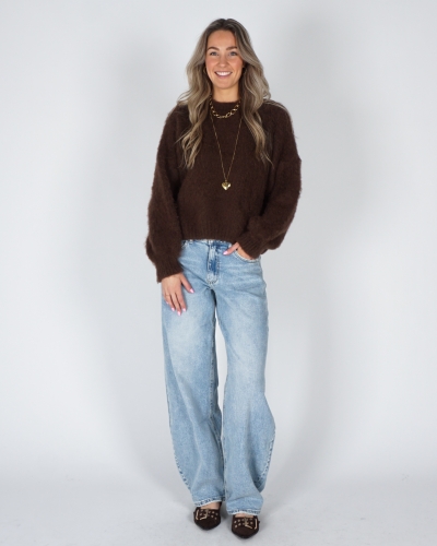 FLUFFY TRUI RONDE HALS DONKERBRUIN