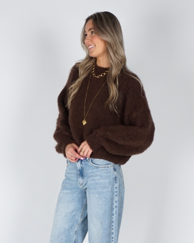 FLUFFY TRUI RONDE HALS DONKERBRUIN