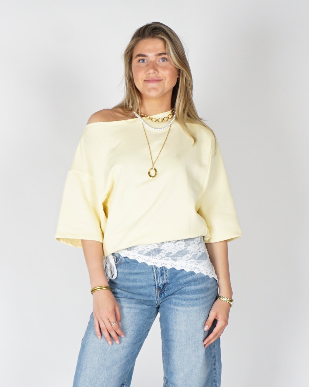 ONESHOULDER TRUI GERAFELD GEEL