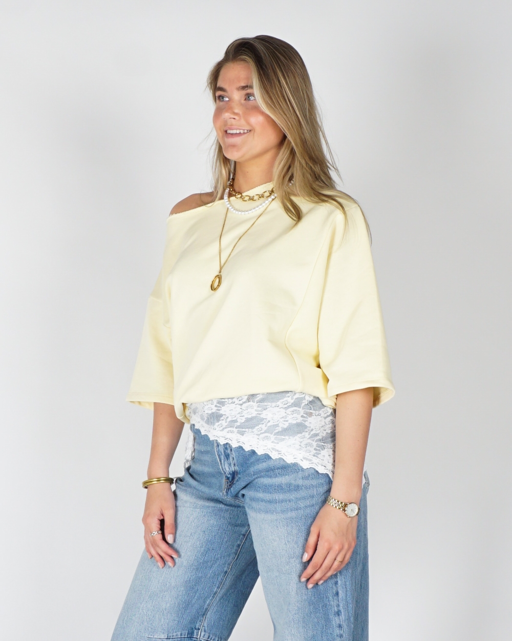 ONESHOULDER TRUI GERAFELD GEEL