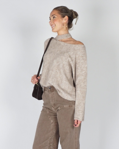 Gossip 519 TRUI MET SCHOUDERDETAIL