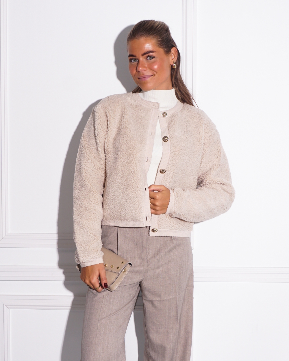 FLUFFY VEST LIMO BEIGE