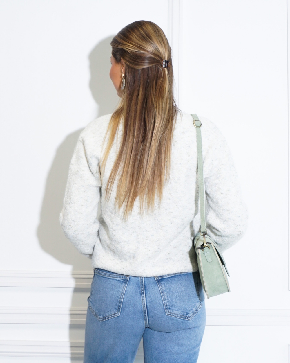 BOUCLE VEST MET V-HALS ECRU MELANGE