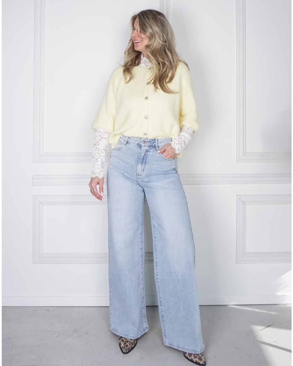 BASIC VEST KORTE MOUW LICHT GEEL