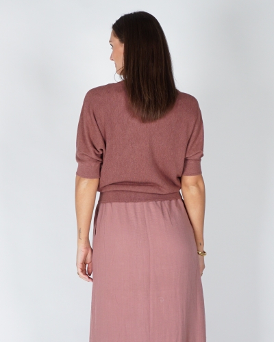 VEST MET KORTE VLEERMUISMOUWEN EN KNOOPSLUITING ROZE