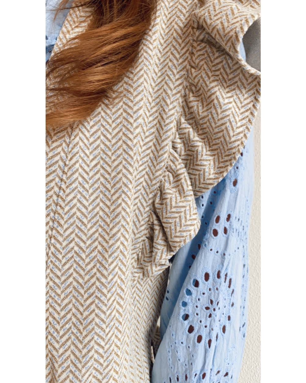 Gossip RUFFLE GILET BO MET LUREX Beige