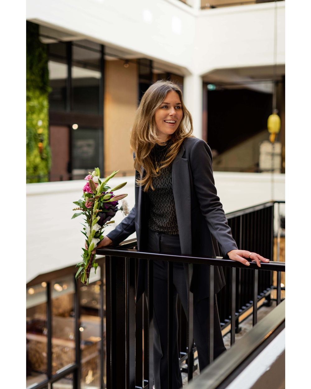 LANGE BLAZER MET UNIEKE KRAAG 