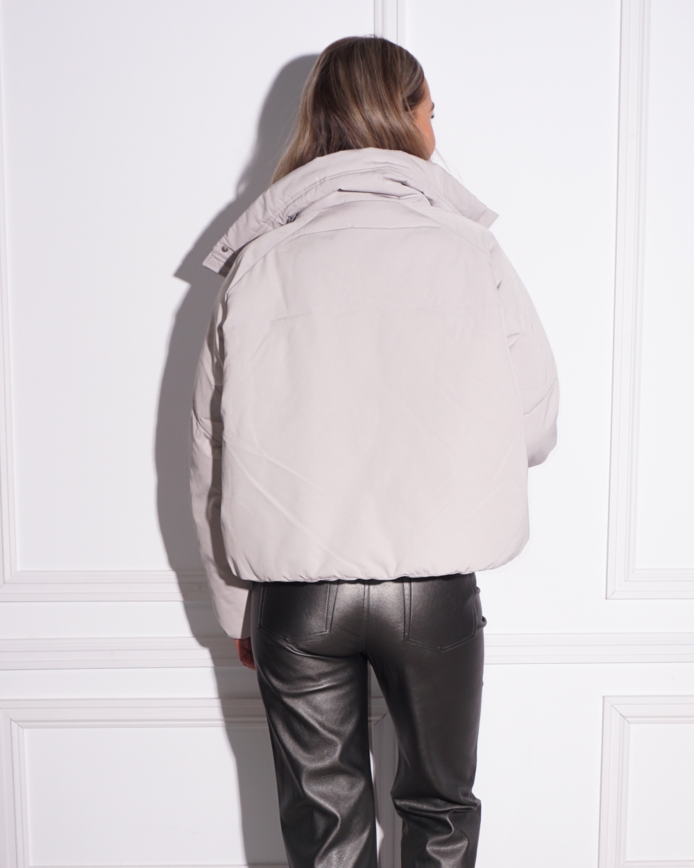 OVERSIZED CROPPED PUFFER ECRU