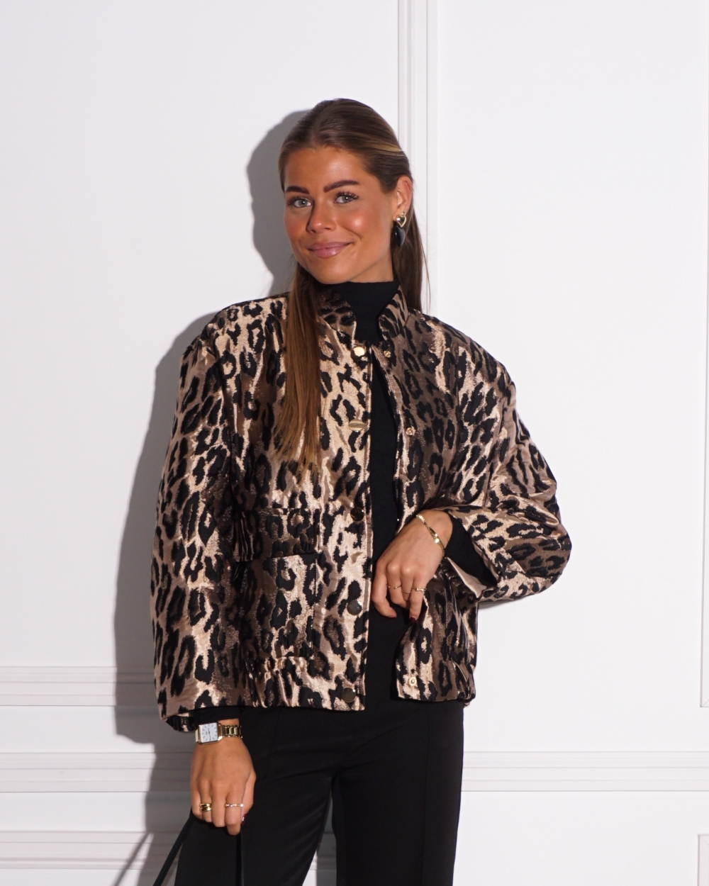 LEOPARD BOMBER ZWART