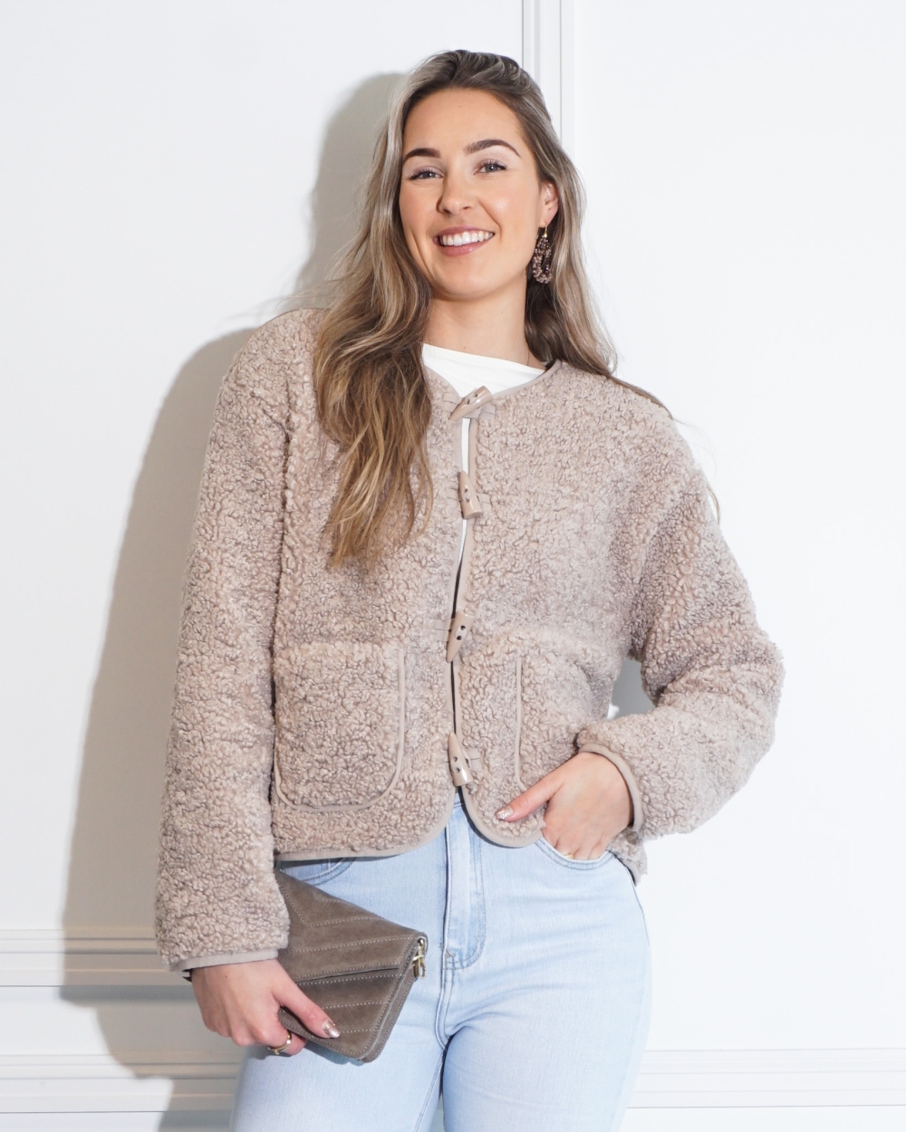 BEIGE TEDDY JAS MET KNOPEN