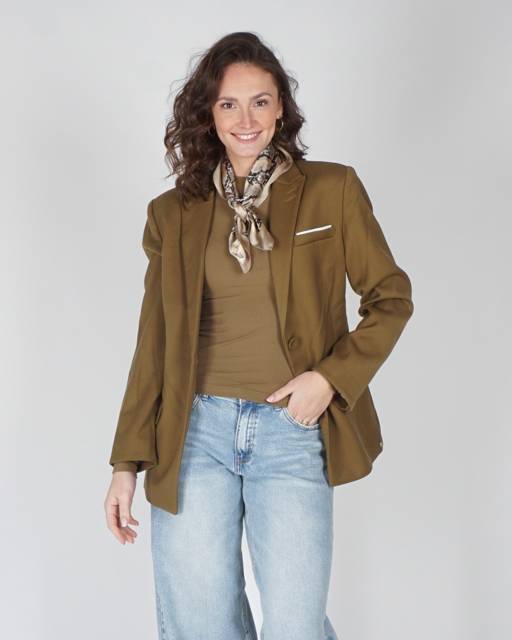BLAZER KANAN OLIJF GROEN