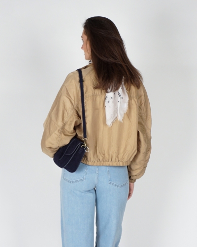 KORT JACK MET PLOOIDETAILS BEIGE