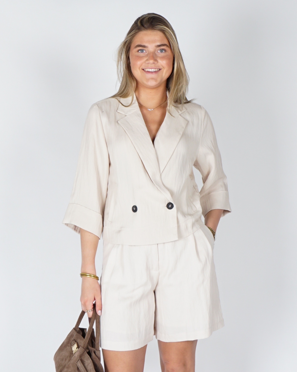 BLAZER MET KIMONOMOUWEN ECRU