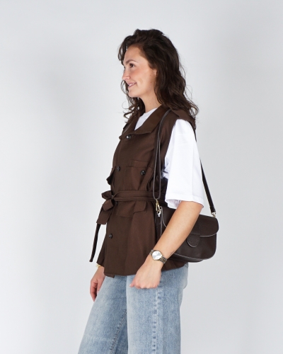 GILET MET CEINTUUR BRUIN