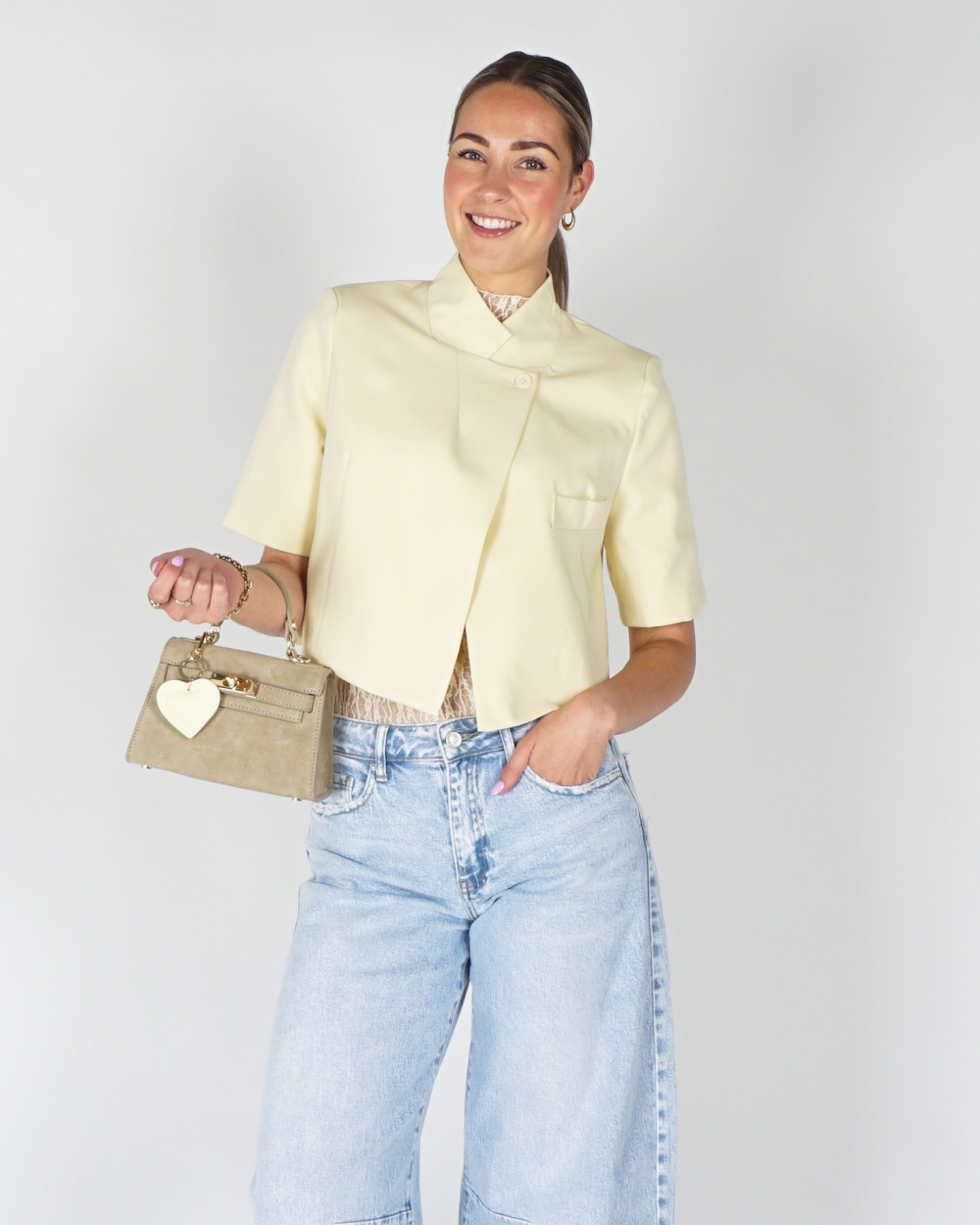 CROPPED BLAZER LICHTGEEL