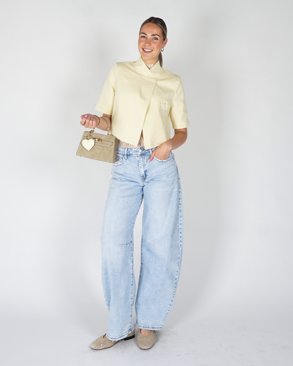 CROPPED BLAZER LICHTGEEL